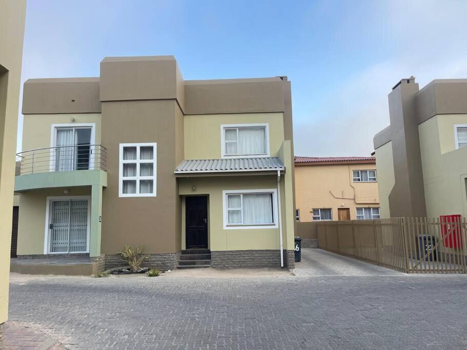 Hilo Family Accommodation Swakopmund Exterior photo